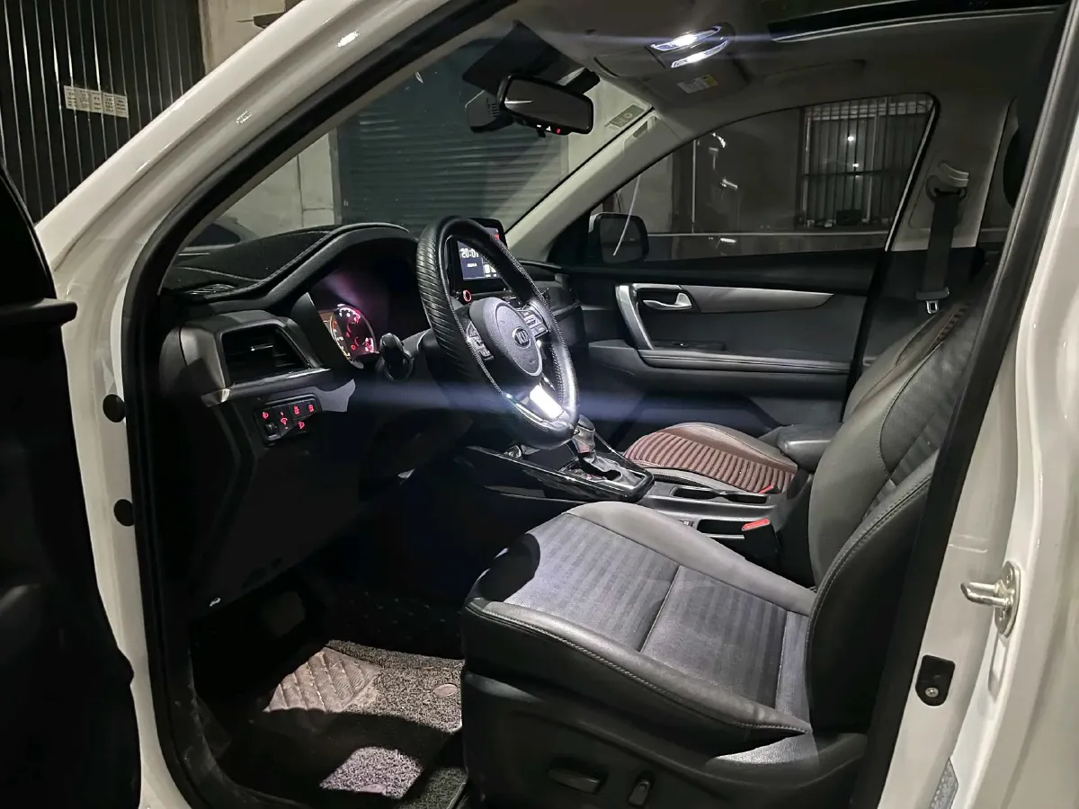 2019 Kia Sportage R 2.0L 160HP L4 6AT,autocango,china used car exporter,china ev exporter,chinese used car exporter,chinese used ev exporter