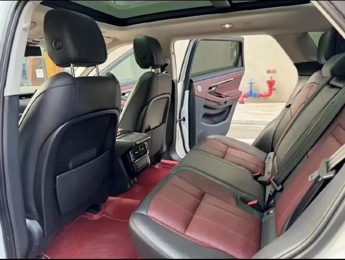 2022 Land Rover Range Rover Evoque 2.0T 249HP L4 9AT,autocango,china used car exporter,china ev exporter,chinese used car exporter,chinese used ev exporter