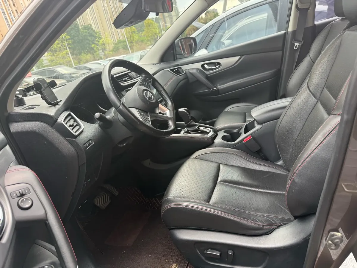 2021 Nissan Qashqai 2.0L 151HP L4 CVT,autocango,china used car exporter,china ev exporter,chinese used car exporter,chinese used ev exporter