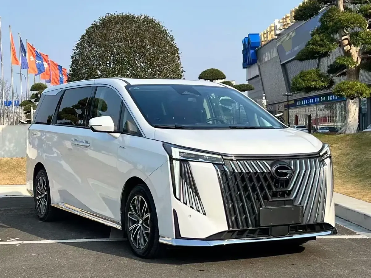 2024 GAC Trumpchi M8 2.0T 252HP L4 8AT,autocango,china used car exporter,china ev exporter,chinese used car exporter,chinese used ev exporter