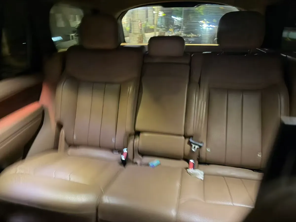 2023 Land Rover Range Rover 3.0T 400HP L6 8AT,autocango,china used car exporter,china ev exporter,chinese used car exporter,chinese used ev exporter