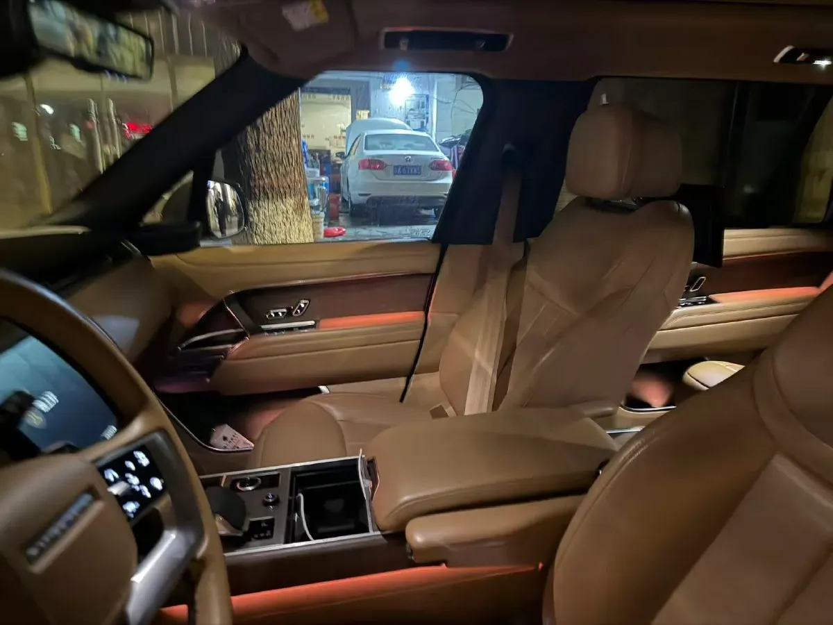 2023 Land Rover Range Rover 3.0T 400HP L6 8AT,autocango,china used car exporter,china ev exporter,chinese used car exporter,chinese used ev exporter