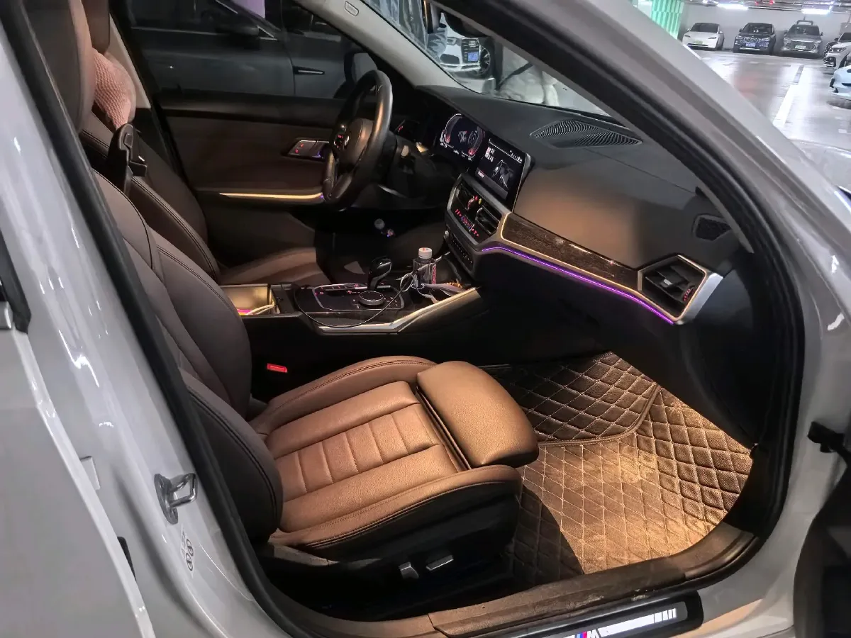 2020 BMW 3 Series 2.0T 184HP L4 8AT,autocango,china used car exporter,china ev exporter,chinese used car exporter,chinese used ev exporter