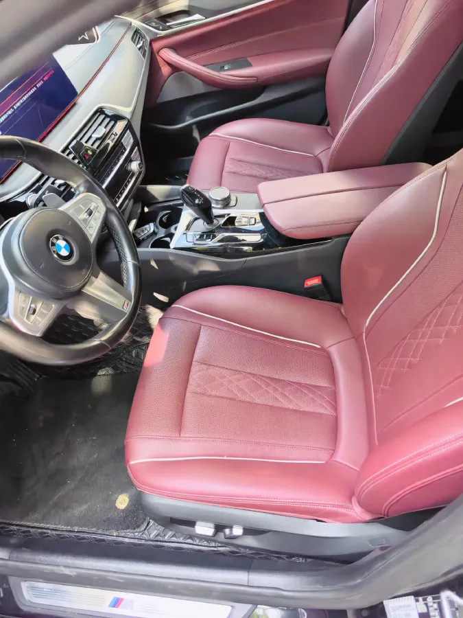 2023 BMW 5 Series 2.0T 245HP L4 8AT,autocango,china used car exporter,china ev exporter,chinese used car exporter,chinese used ev exporter