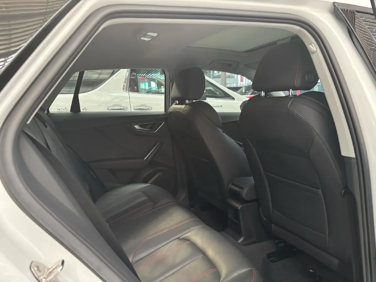 2022 Audi Q2L 1.4T 150HP L4 7DCT,autocango,china used car exporter,china ev exporter,chinese used car exporter,chinese used ev exporter