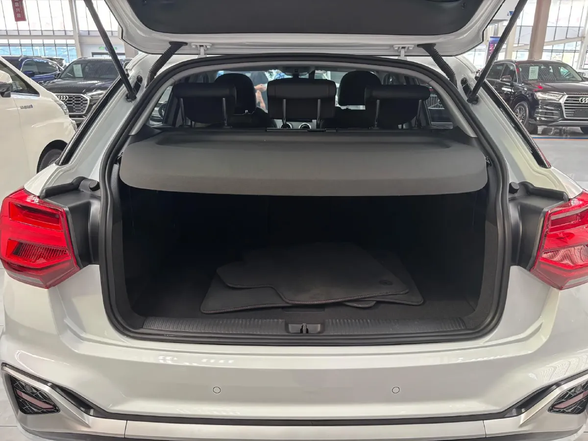 2022 Audi Q2L 1.4T 150HP L4 7DCT,autocango,china used car exporter,china ev exporter,chinese used car exporter,chinese used ev exporter