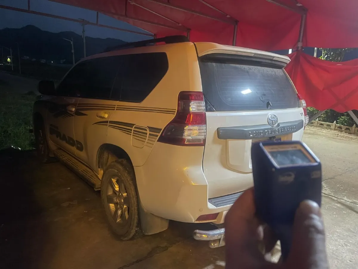 2016 Toyota Land Cruiser Prado 2.7L 163HP L4 6AT,autocango,china used car exporter,china ev exporter,chinese used car exporter,chinese used ev exporter