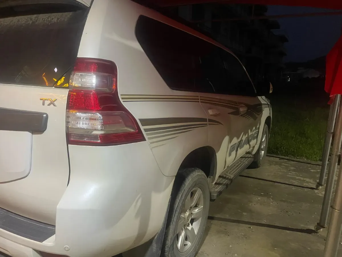 2016 Toyota Land Cruiser Prado 2.7L 163HP L4 6AT,autocango,china used car exporter,china ev exporter,chinese used car exporter,chinese used ev exporter