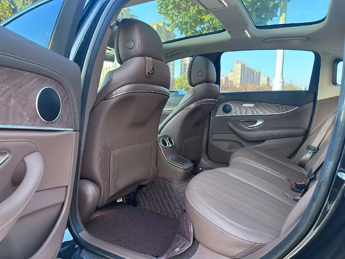 2023 Mercedes-Benz E Class 2.0T 197HP L4 9AT,autocango,china used car exporter,china ev exporter,chinese used car exporter,chinese used ev exporter