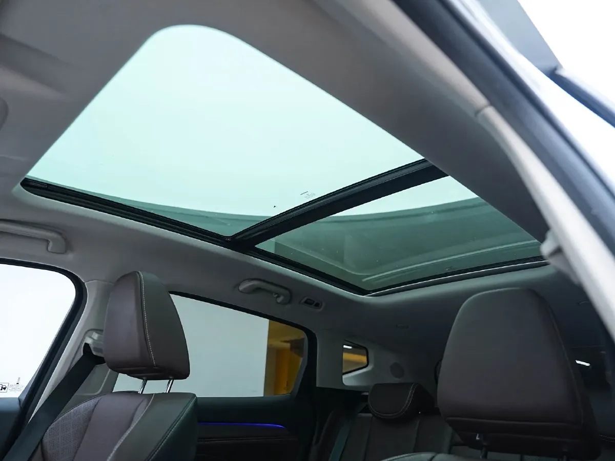 2021 WEY VV6 2.0T 227HP L4 7DCT,autocango,china used car exporter,china ev exporter,chinese used car exporter,chinese used ev exporter