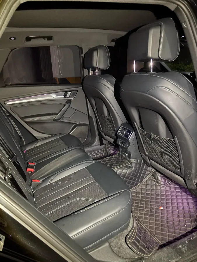 2024 Audi Q5L 2.0T 245HP L4 7DCT,autocango,china used car exporter,china ev exporter,chinese used car exporter,chinese used ev exporter