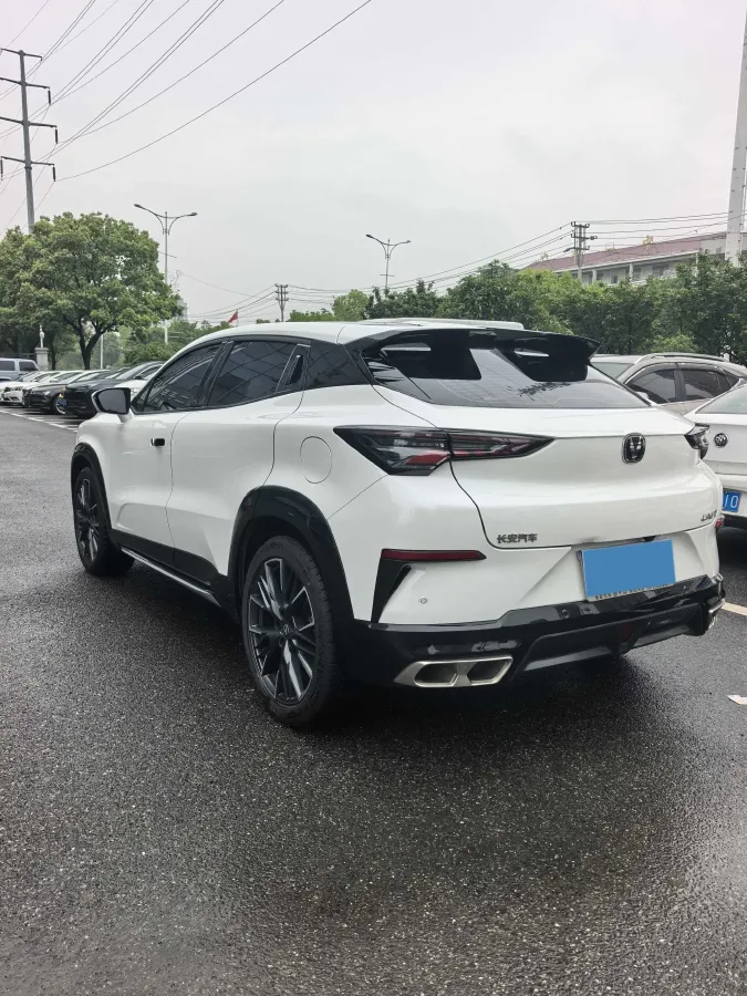 2023 ChangAn UNI-T 1.5T 188HP L4 7DCT,autocango,china used car exporter,china ev exporter,chinese used car exporter,chinese used ev exporter