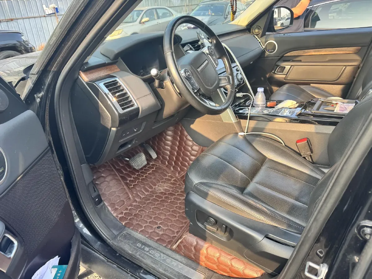 2018 Land Rover Discovery 3.0T 340HP V6 8AT,autocango,china used car exporter,china ev exporter,chinese used car exporter,chinese used ev exporter