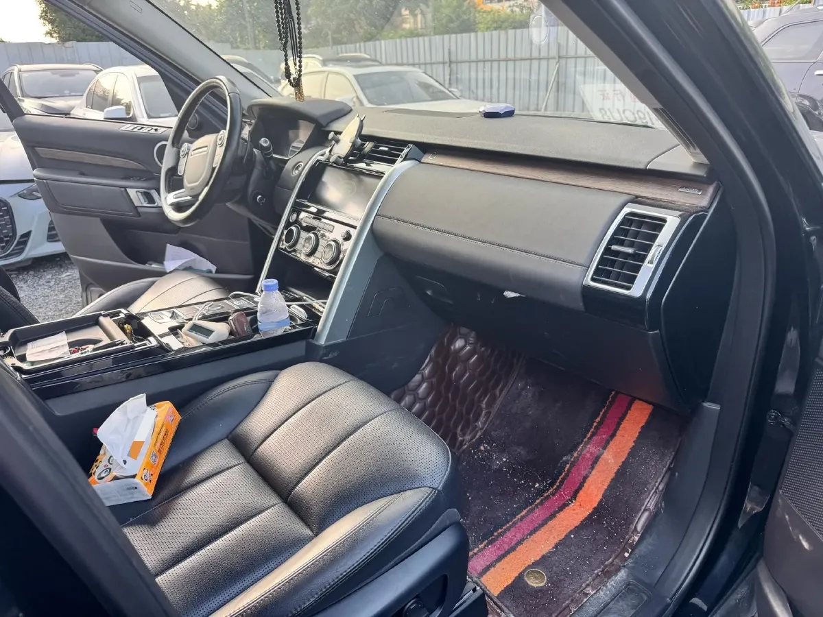 2018 Land Rover Discovery 3.0T 340HP V6 8AT,autocango,china used car exporter,china ev exporter,chinese used car exporter,chinese used ev exporter