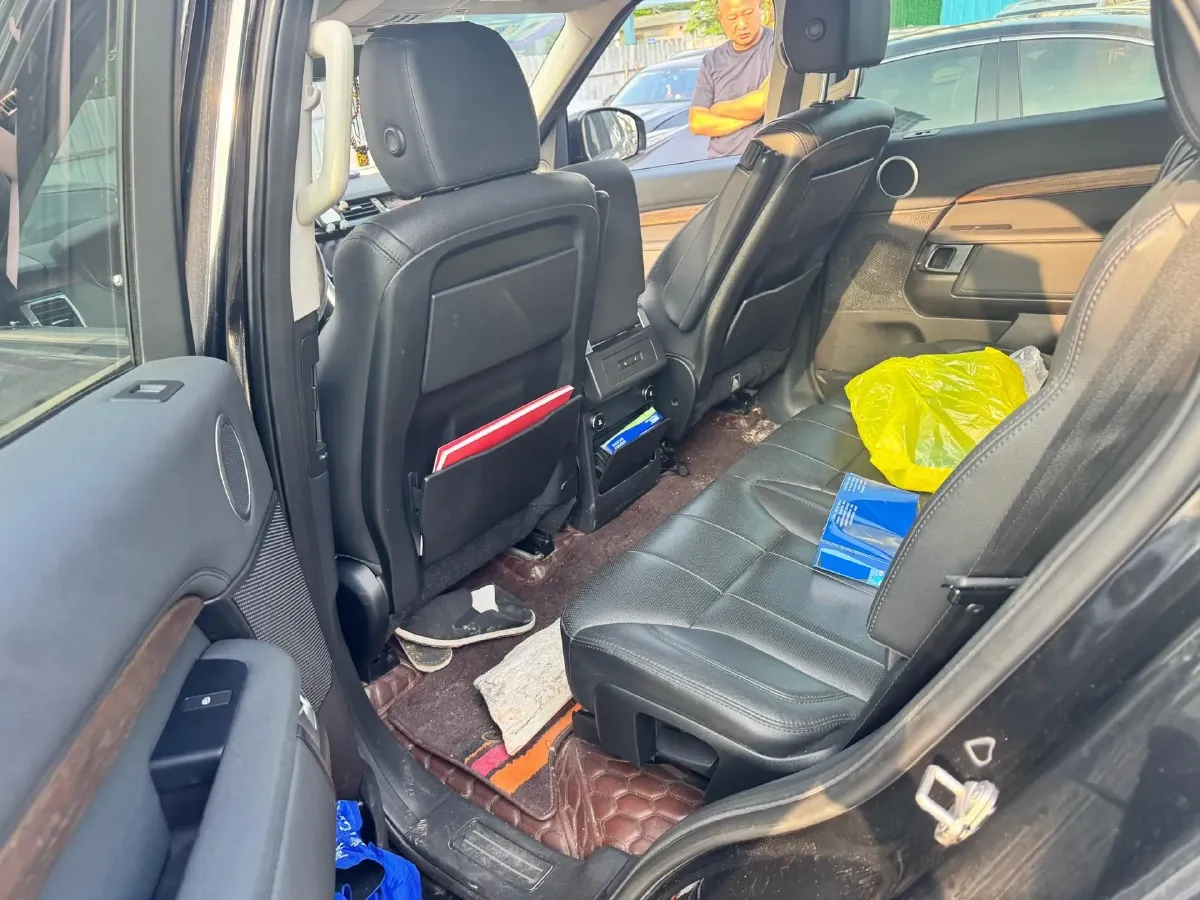 2018 Land Rover Discovery 3.0T 340HP V6 8AT,autocango,china used car exporter,china ev exporter,chinese used car exporter,chinese used ev exporter