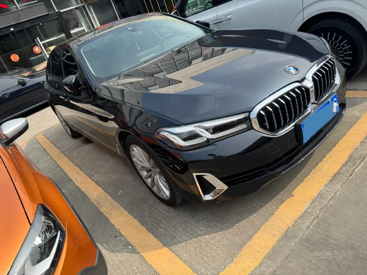 2021 BMW 5 Series 2.0T 252HP L4 8AT,autocango,china used car exporter,china ev exporter,chinese used car exporter,chinese used ev exporter