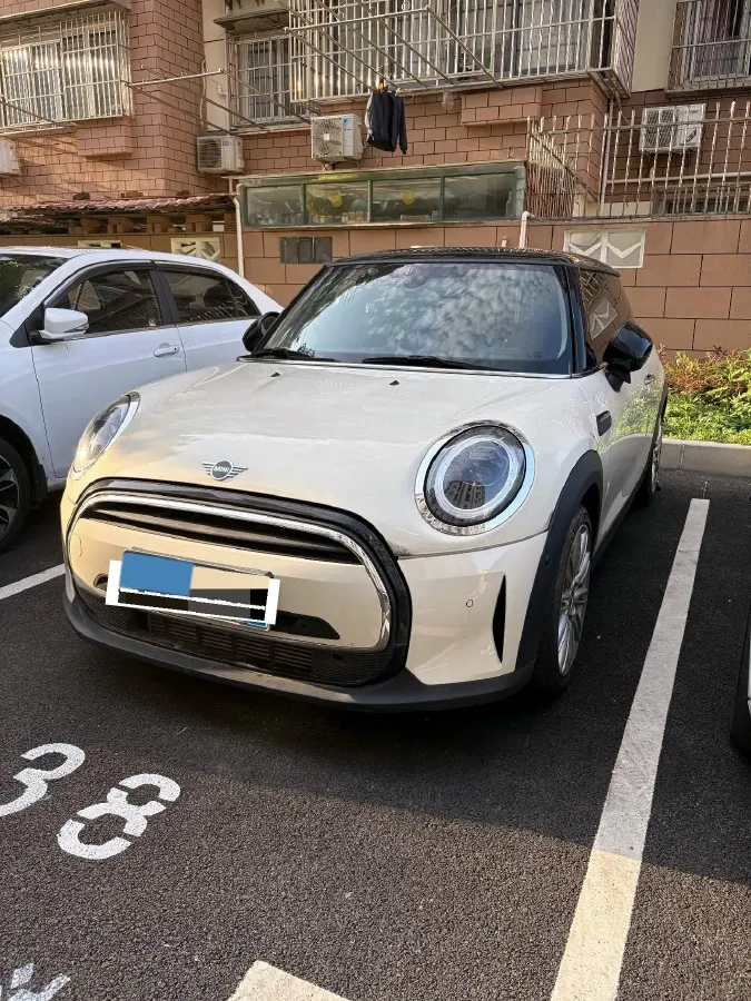 2022 MINI MINI 1.5T 136HP L3 7DCT,autocango,china used car exporter,china ev exporter,chinese used car exporter,chinese used ev exporter