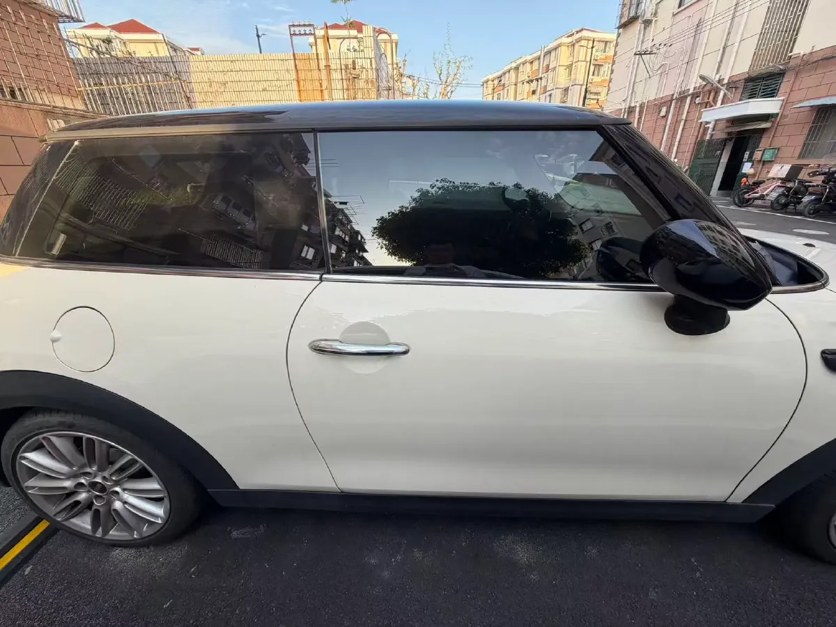 2022 MINI MINI 1.5T 136HP L3 7DCT,autocango,china used car exporter,china ev exporter,chinese used car exporter,chinese used ev exporter