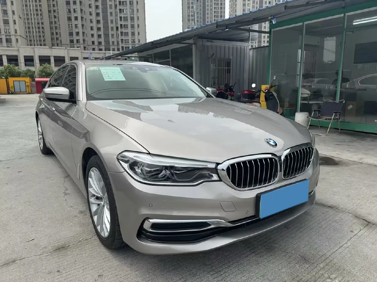 2020 BMW 5 Series 2.0T 184HP L4 8AT PHEV 17.7KWH,autocango,china used car exporter,china ev exporter,chinese used car exporter,chinese used ev exporter