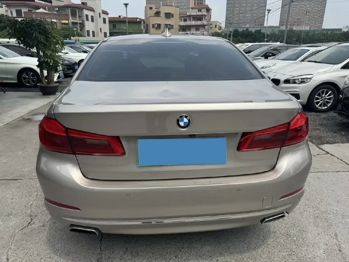 2020 BMW 5 Series 2.0T 184HP L4 8AT PHEV 17.7KWH,autocango,china used car exporter,china ev exporter,chinese used car exporter,chinese used ev exporter