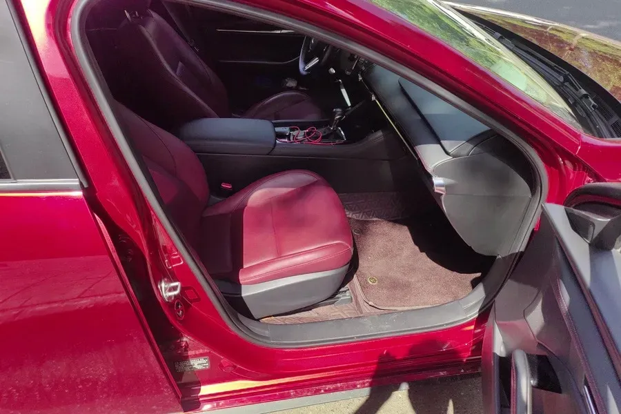 2022 Mazda 3 Axela 2.0L 158HP L4 6AT,autocango,china used car exporter,china ev exporter,chinese used car exporter,chinese used ev exporter