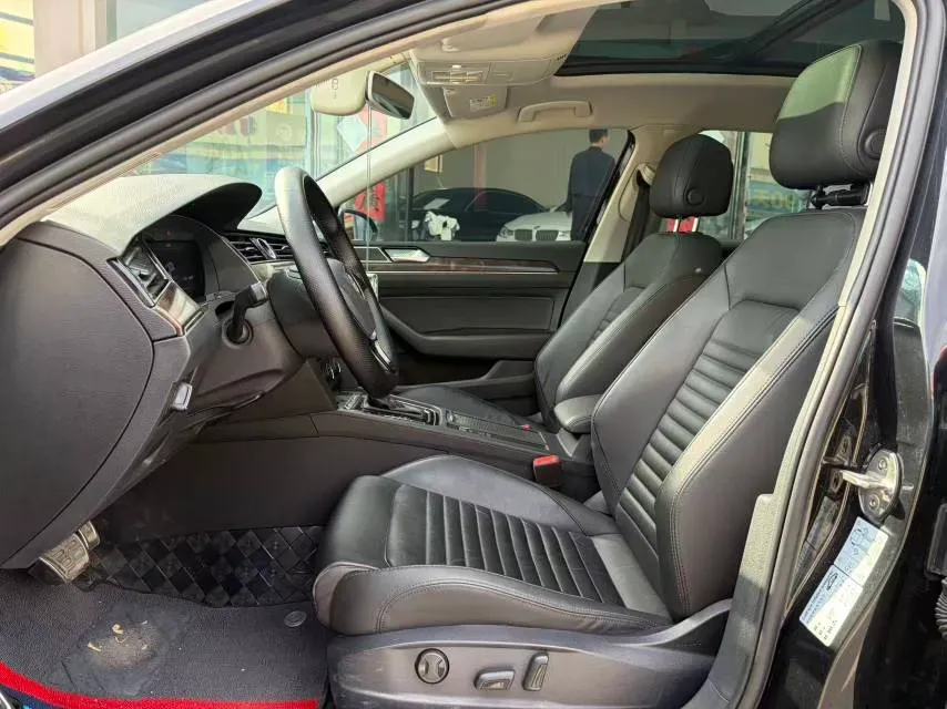 2019 Volkswagen Tayron 2.0T 186HP L4 7DCT,autocango,china used car exporter,china ev exporter,chinese used car exporter,chinese used ev exporter