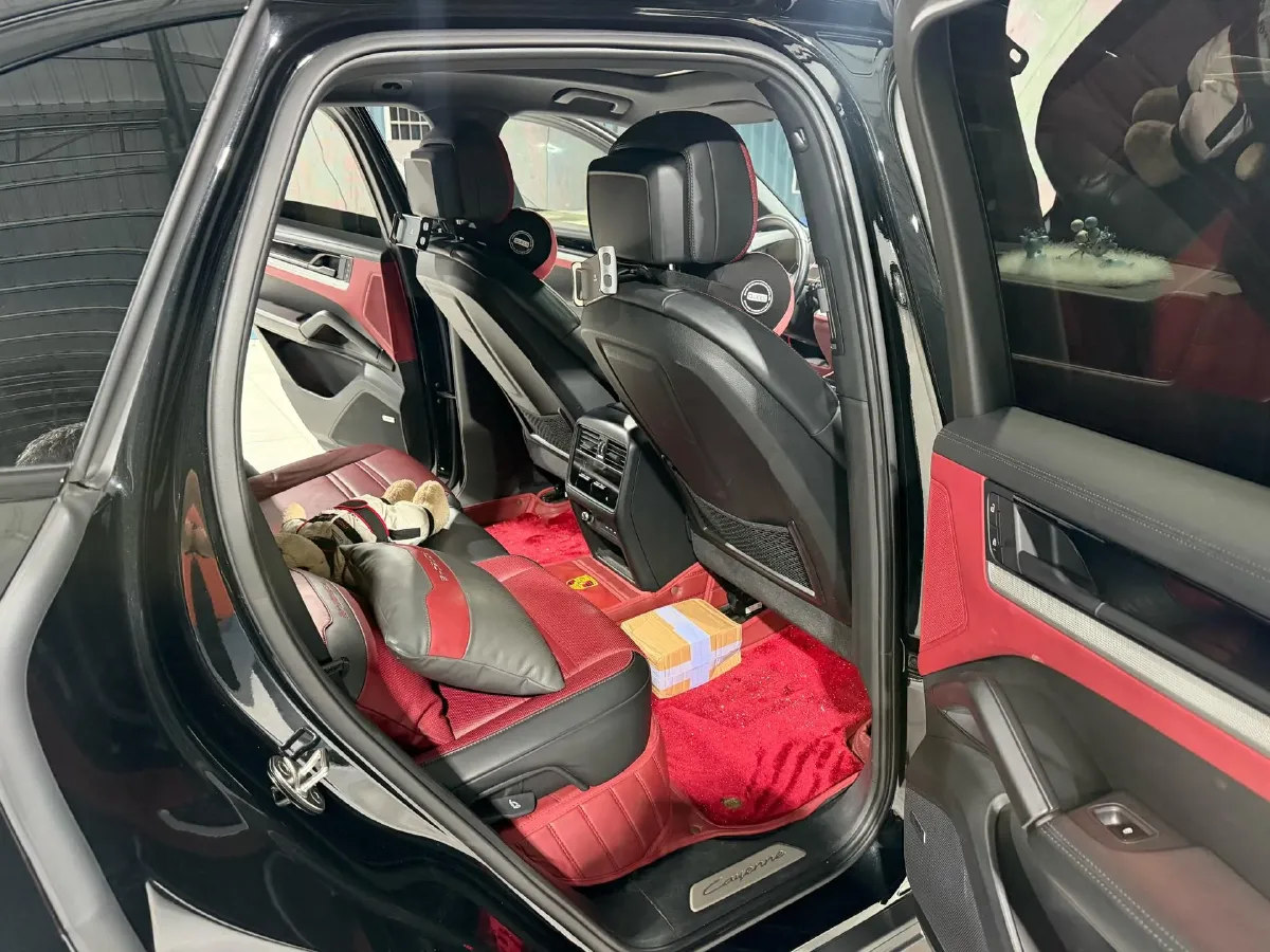 2024 Porsche Cayenne 3.0T 354HP V6 8AT,autocango,china used car exporter,china ev exporter,chinese used car exporter,chinese used ev exporter