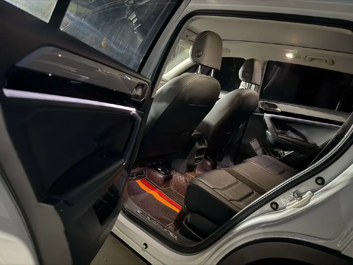 2022 Volkswagen Tayron 2.0T 186HP L4 7DCT,autocango,china used car exporter,china ev exporter,chinese used car exporter,chinese used ev exporter