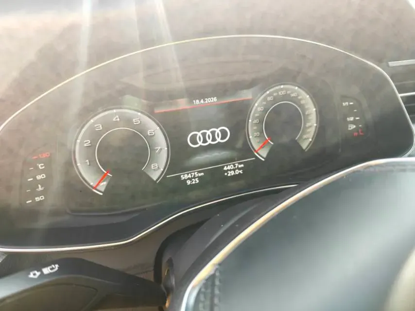 2023 Audi A6L 2.0T 245HP L4 7DCT,autocango,china used car exporter,china ev exporter,chinese used car exporter,chinese used ev exporter