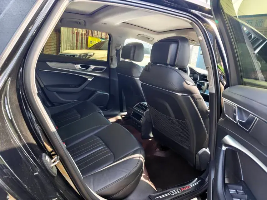 2023 Audi A6L 2.0T 245HP L4 7DCT,autocango,china used car exporter,china ev exporter,chinese used car exporter,chinese used ev exporter