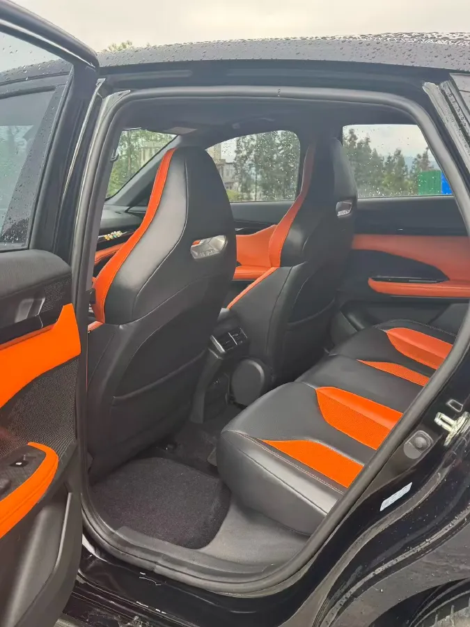 2023 ChangAn UNI-V 1.5T 188HP L4 7DCT,autocango,china used car exporter,china ev exporter,chinese used car exporter,chinese used ev exporter