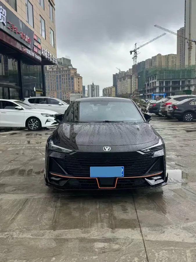 2023 ChangAn UNI-V 1.5T 188HP L4 7DCT,autocango,china used car exporter,china ev exporter,chinese used car exporter,chinese used ev exporter