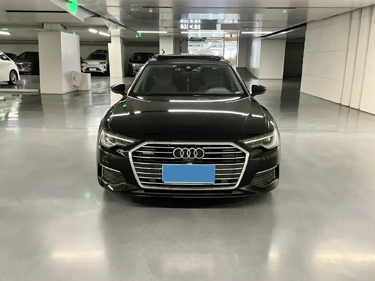 2021 Audi A6L 2.0T 224HP L4 7DCT,autocango,china used car exporter,china ev exporter,chinese used car exporter,chinese used ev exporter
