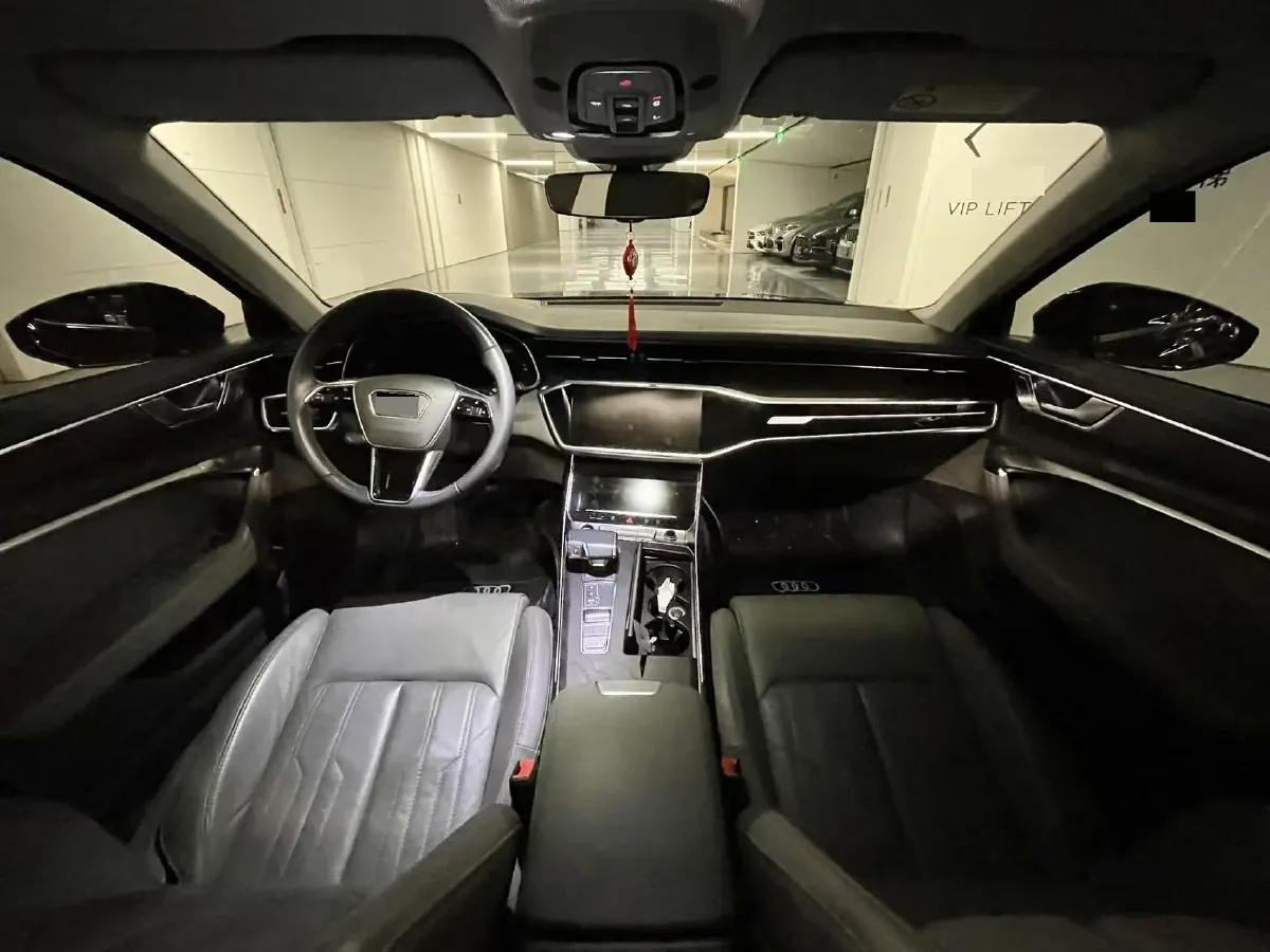 2021 Audi A6L 2.0T 224HP L4 7DCT,autocango,china used car exporter,china ev exporter,chinese used car exporter,chinese used ev exporter