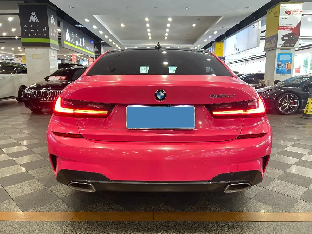 2022 BMW 3 Series 2.0T 184HP L4 8AT,autocango,china used car exporter,china ev exporter,chinese used car exporter,chinese used ev exporter