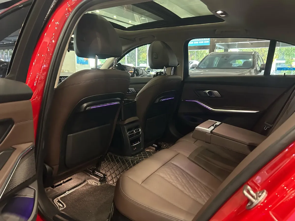 2022 BMW 3 Series 2.0T 184HP L4 8AT,autocango,china used car exporter,china ev exporter,chinese used car exporter,chinese used ev exporter