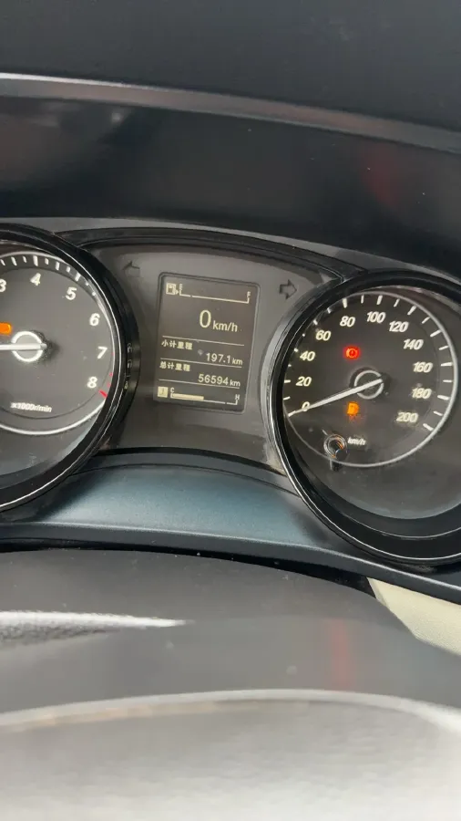 2021 WuLing ZhengChen 1.5T 147HP L4 6MT,autocango,china used car exporter,china ev exporter,chinese used car exporter,chinese used ev exporter