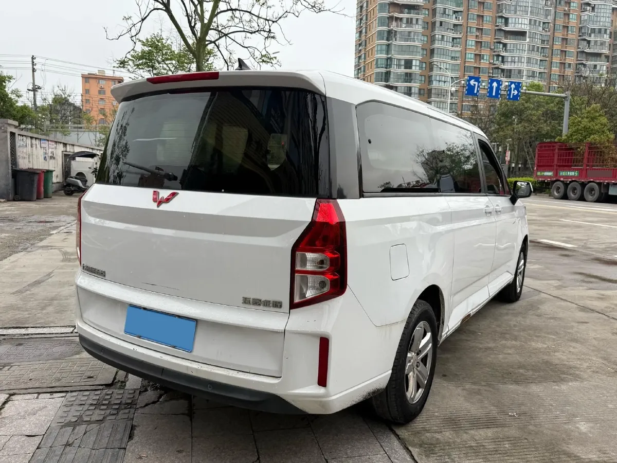 2021 WuLing ZhengChen 1.5T 147HP L4 6MT,autocango,china used car exporter,china ev exporter,chinese used car exporter,chinese used ev exporter