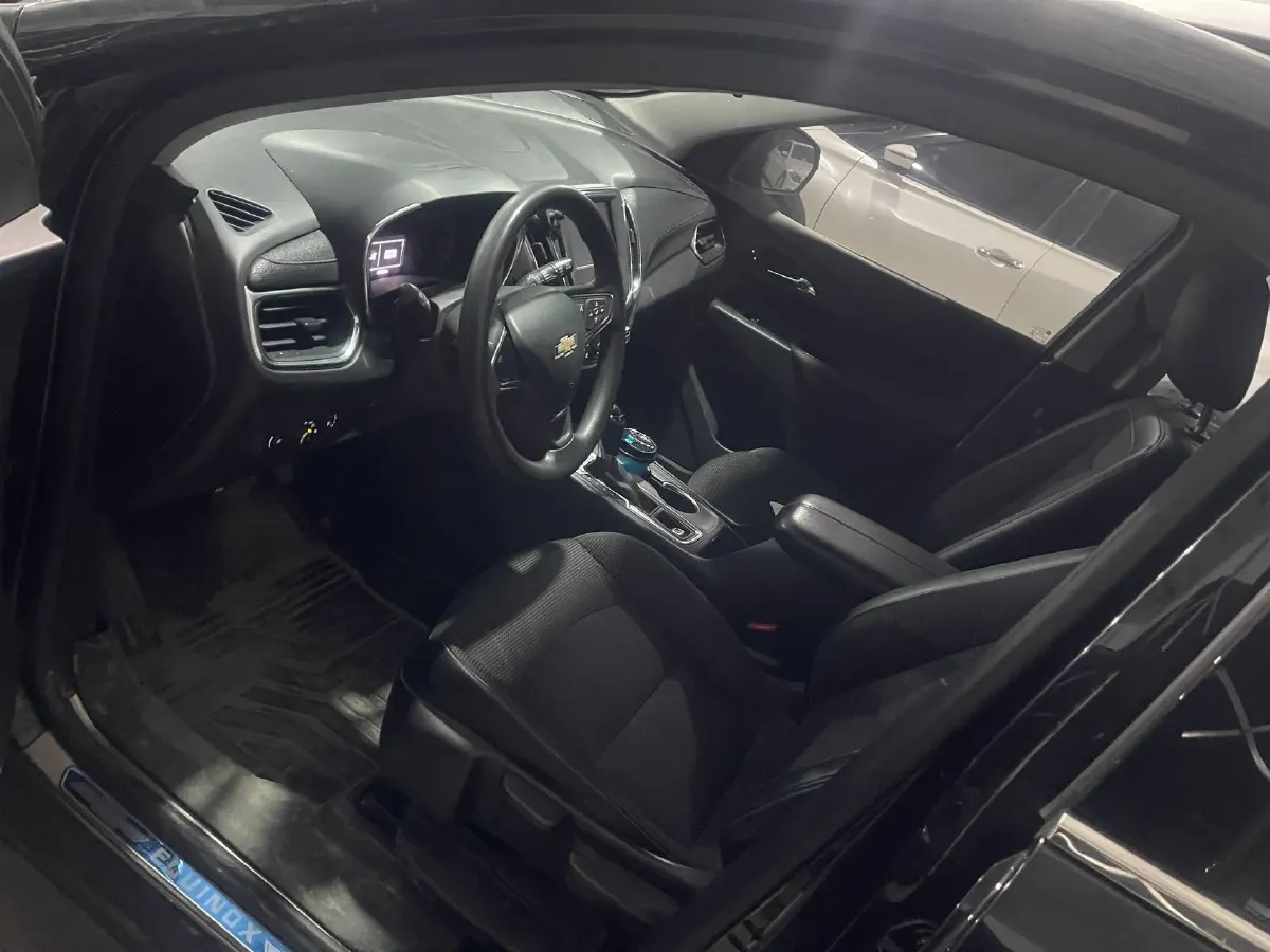 2018 Chevrolet Equinox 1.5T 180HP L4 6AT,autocango,china used car exporter,china ev exporter,chinese used car exporter,chinese used ev exporter