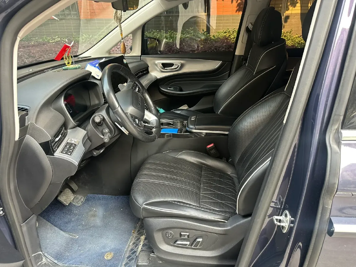 2021 Roewe iMAX8 2.0T 234HP L4 8AT,autocango,china used car exporter,china ev exporter,chinese used car exporter,chinese used ev exporter