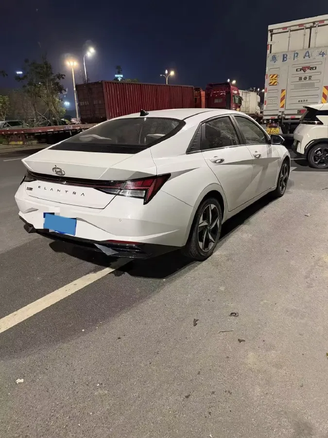 2021 Hyundai Elantra 1.5L 115HP L4 CVT,autocango,china used car exporter,china ev exporter,chinese used car exporter,chinese used ev exporter