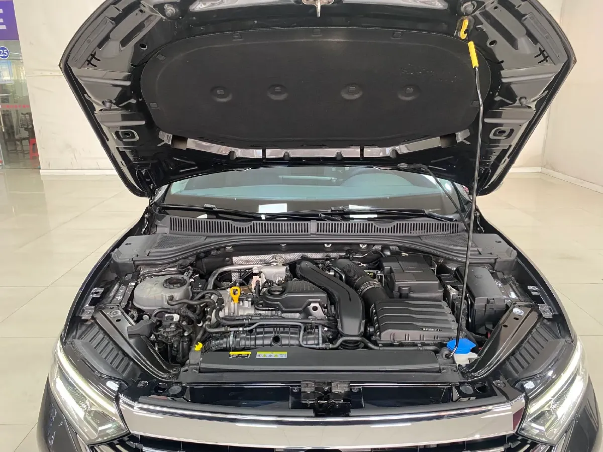 2023 Volkswagen Sagitar 1.5T 160HP L4 7DCT,autocango,china used car exporter,china ev exporter,chinese used car exporter,chinese used ev exporter