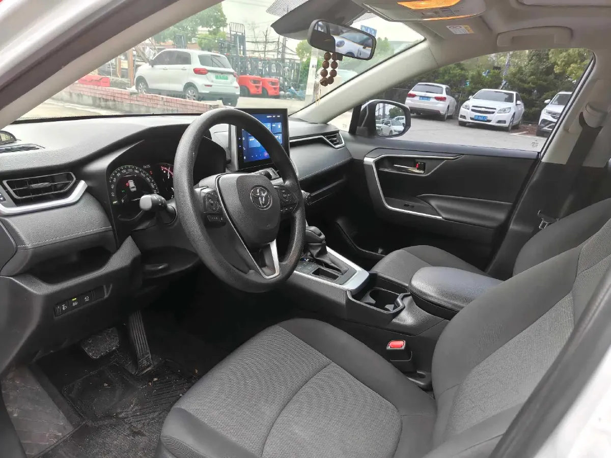 2021 Toyota RAV4 2.0L 171HP L4 CVT,autocango,china used car exporter,china ev exporter,chinese used car exporter,chinese used ev exporter