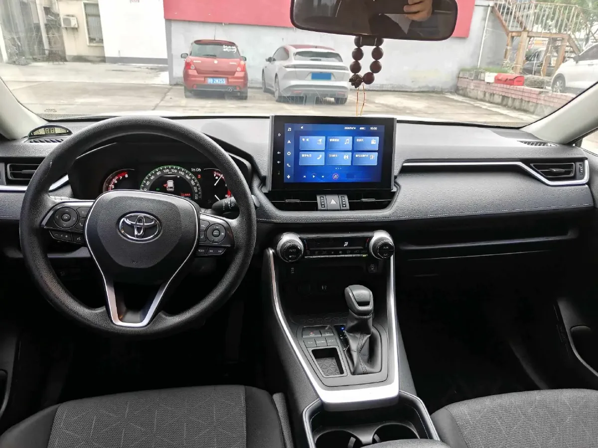 2021 Toyota RAV4 2.0L 171HP L4 CVT,autocango,china used car exporter,china ev exporter,chinese used car exporter,chinese used ev exporter