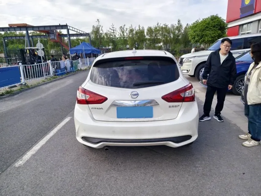 2021 Nissan Tiida 1.6L 122HP L4 CVT,autocango,china used car exporter,china ev exporter,chinese used car exporter,chinese used ev exporter