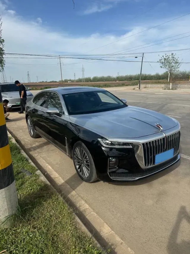 2020 HongQi H9 2.0T 252HP L4 7DCT,autocango,china used car exporter,china ev exporter,chinese used car exporter,chinese used ev exporter