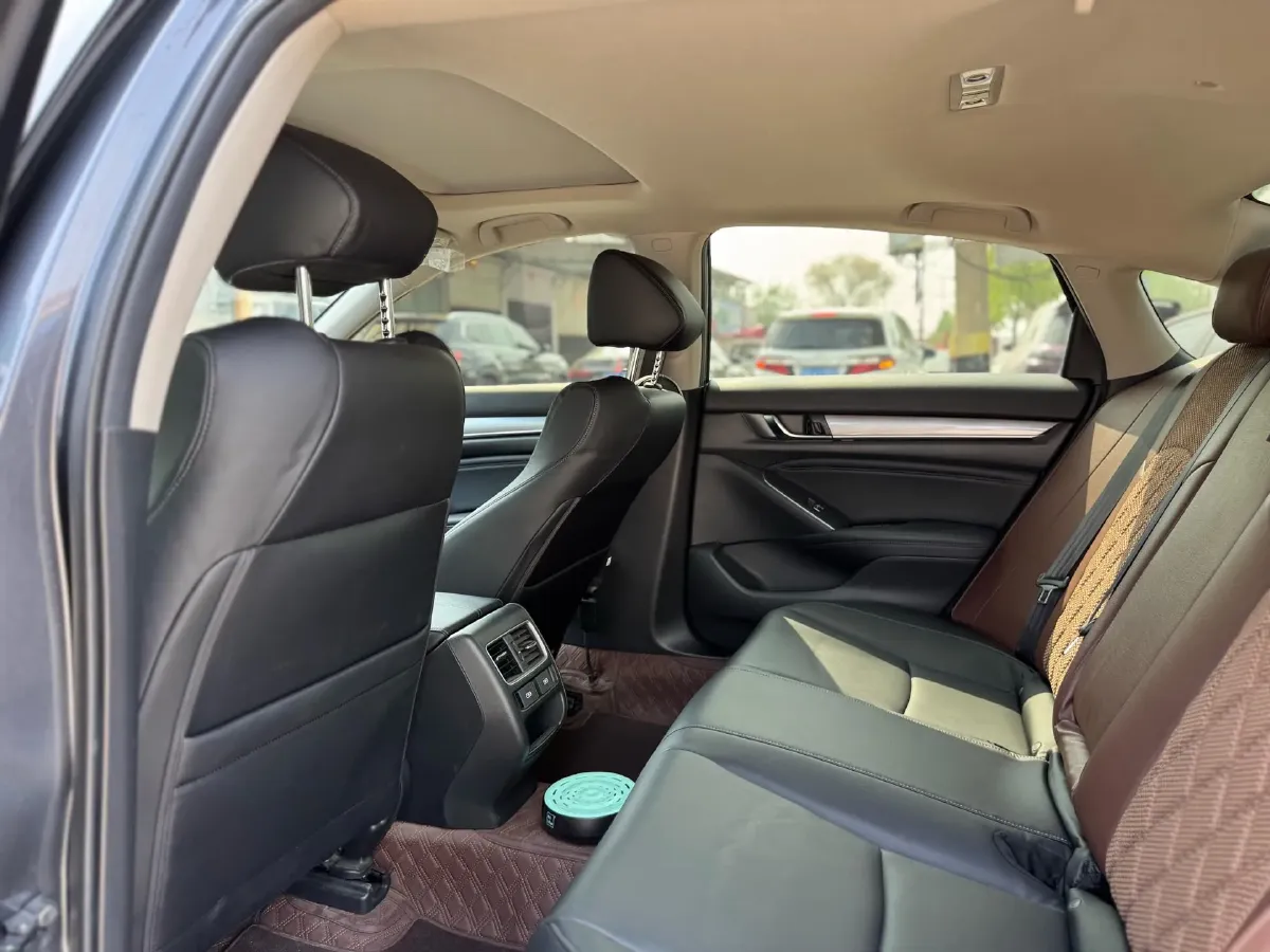 2022 Honda Accord 1.5T 194HP L4 CVT,autocango,china used car exporter,china ev exporter,chinese used car exporter,chinese used ev exporter