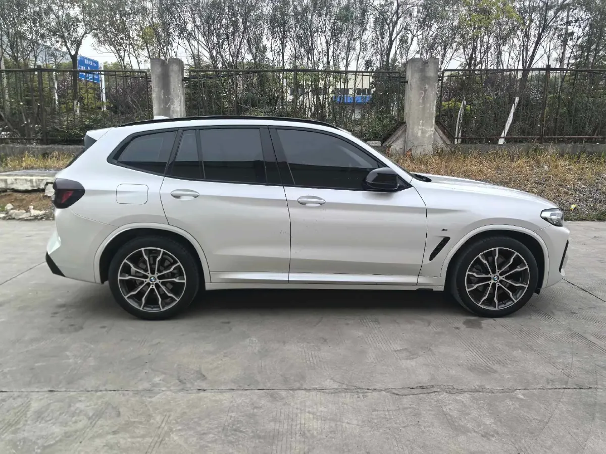 2022 BMW X3 2.0T 252HP L4 8AT,autocango,china used car exporter,china ev exporter,chinese used car exporter,chinese used ev exporter
