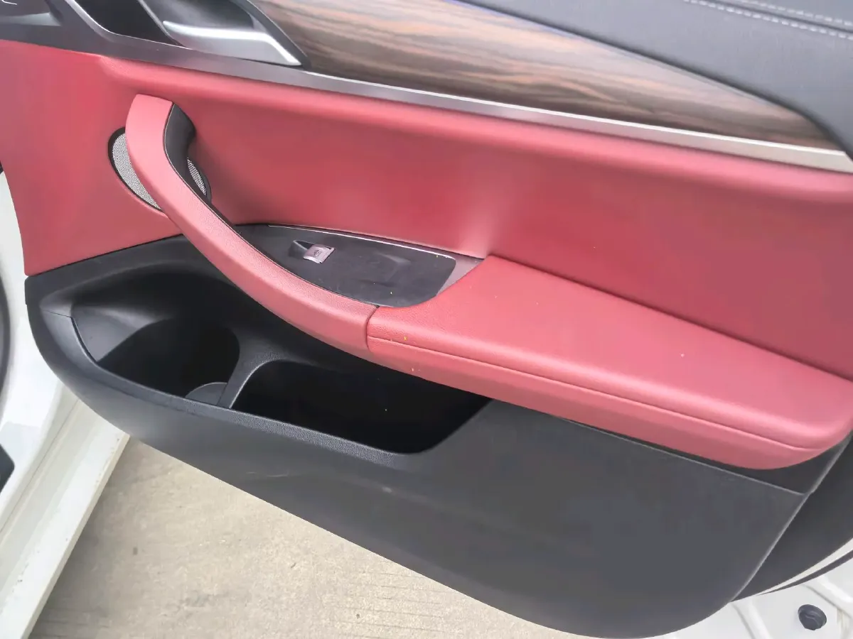 2022 BMW X3 2.0T 252HP L4 8AT,autocango,china used car exporter,china ev exporter,chinese used car exporter,chinese used ev exporter