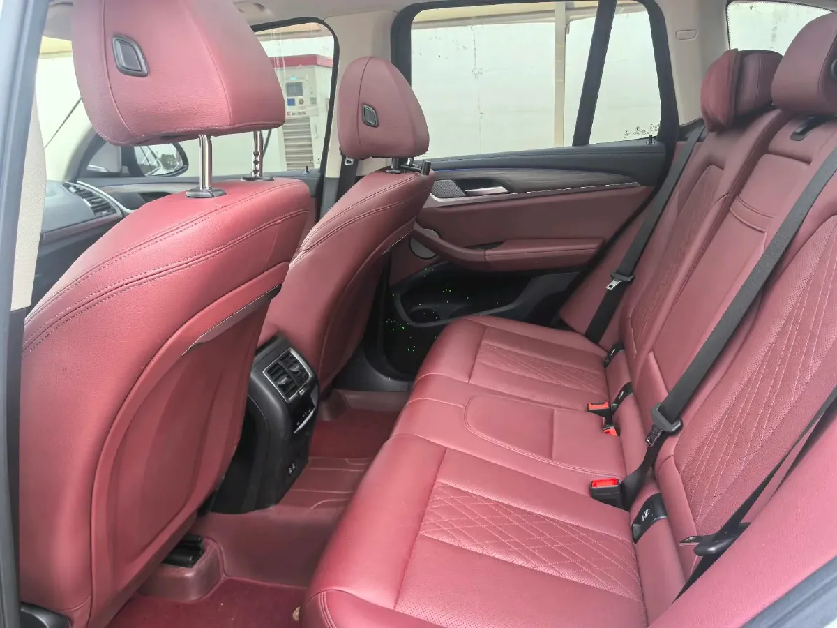 2022 BMW X3 2.0T 252HP L4 8AT,autocango,china used car exporter,china ev exporter,chinese used car exporter,chinese used ev exporter